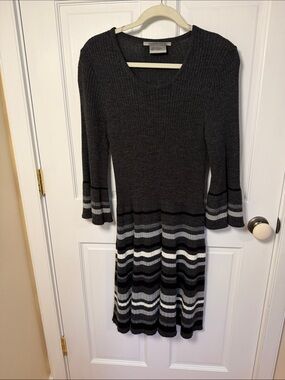 Ribbed Knit Scoop Neck Sweater Dress - Charcoal Black